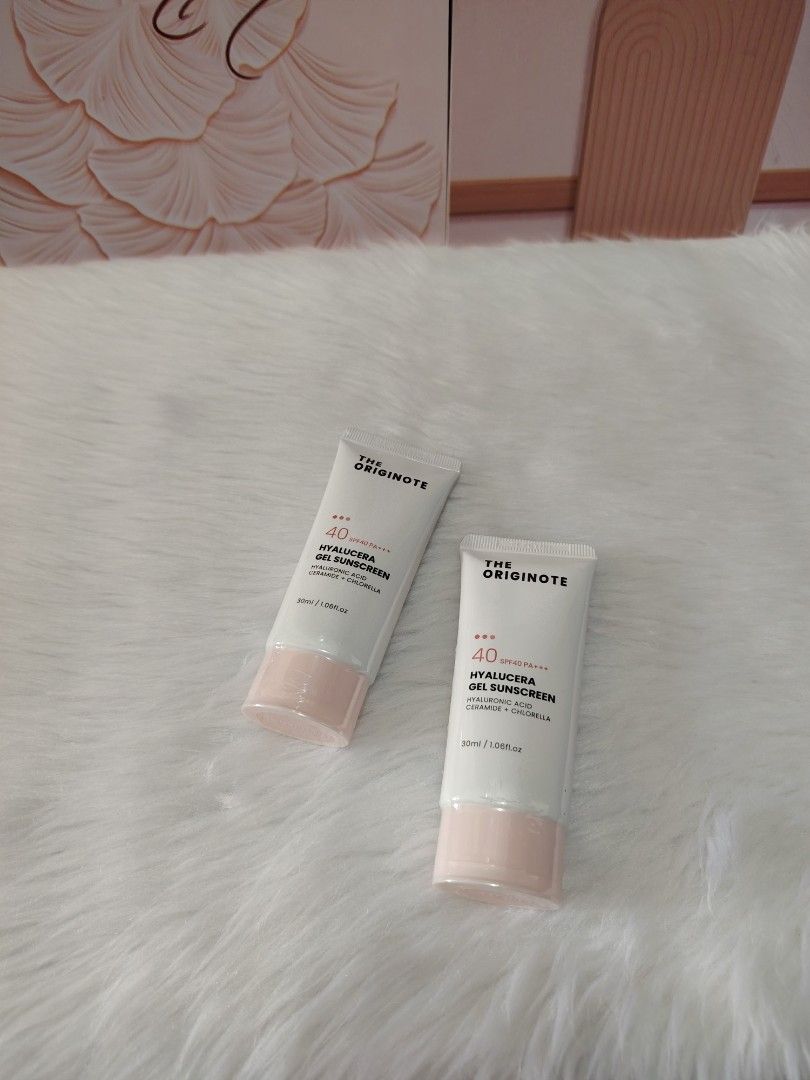 THE ORIGINOTE HYALUCERA GEL SUNSCREEN (Category: Face Care) located in Manila. Submitted by dianeforsuree (Listing ID 1464826197, Image 1). Description: Gel Sunscreen 120 each only.