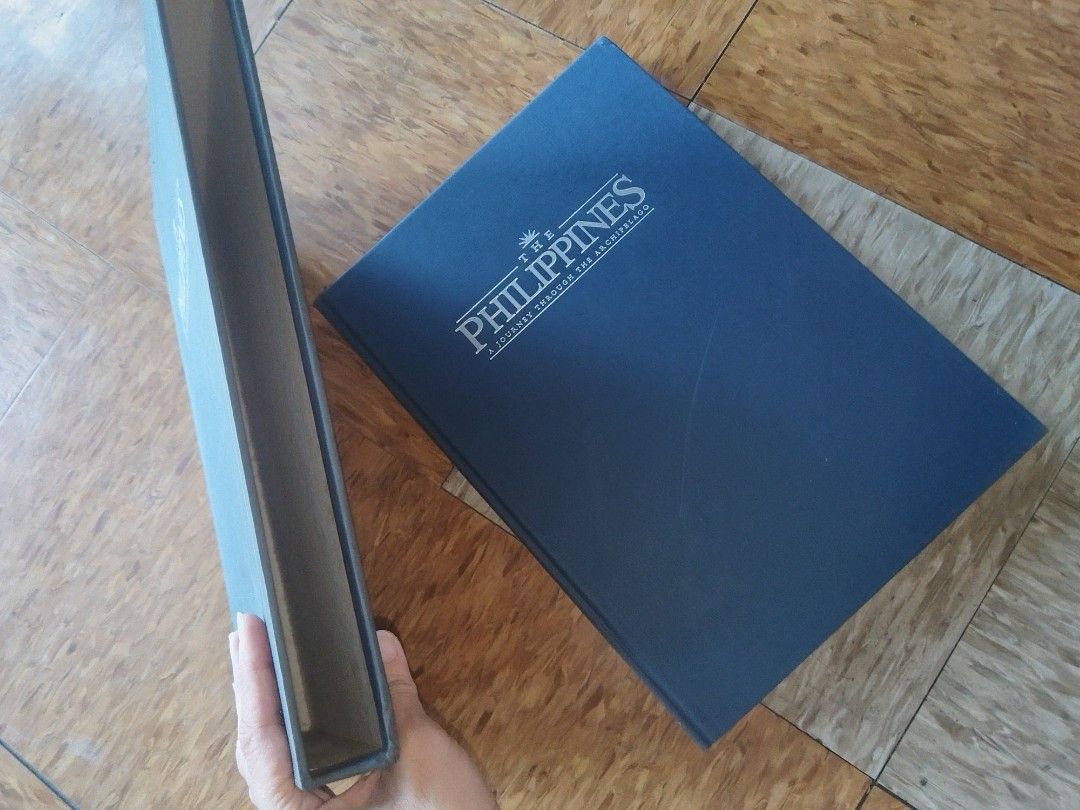 THE PHILIPPINES (A JOURNEY THROUGH THE ARCHIPELAGO) (Category: Assessment Books) located in Quezon City. Submitted by kuuselasy53849 (Listing ID 1464772451, Image 2). Description: super bigat weighing estimate 5kilo.