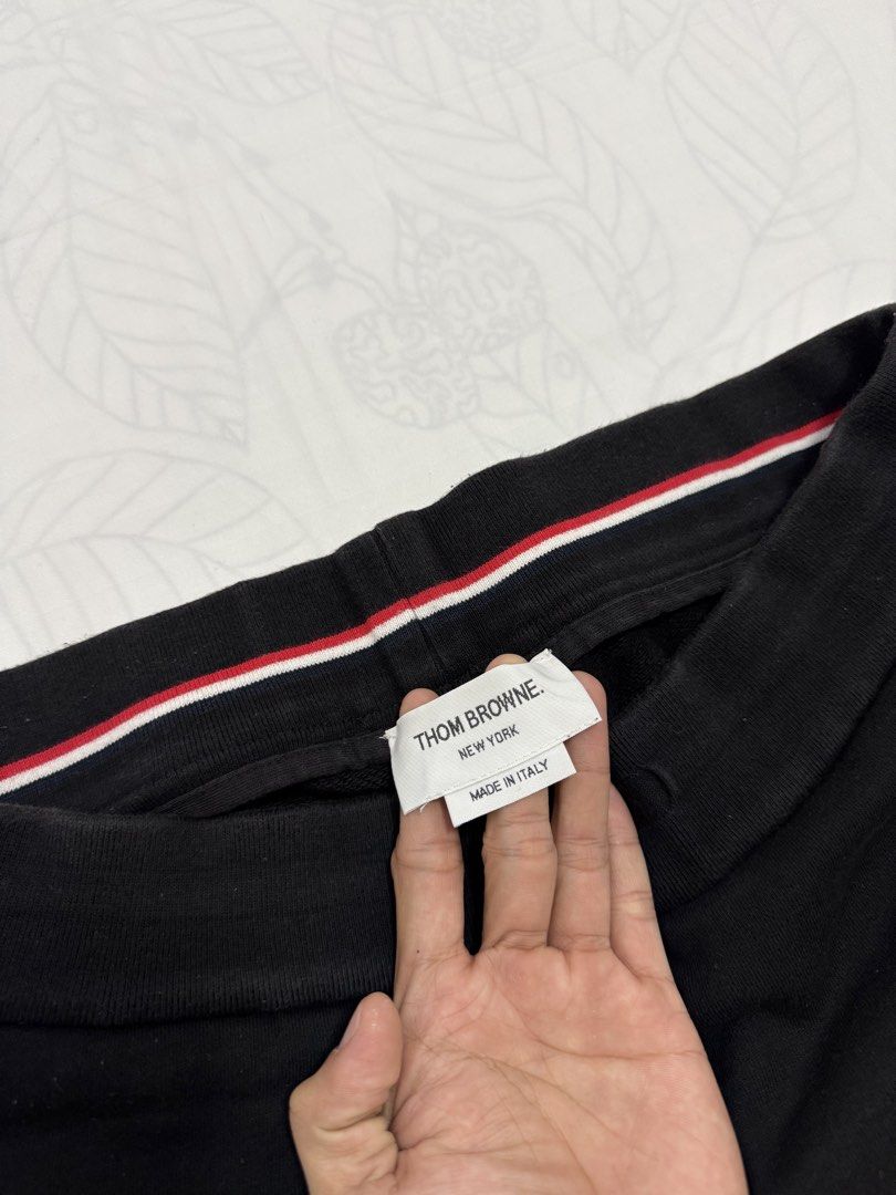 Thom Browne New York Sweatpants Men’s (Category: Joggers) located in Taguig. Submitted by thesocialthrift (Listing ID 1464848935, Image 2). Description: For Sale Thom Browne New york Sweatpants Men’s ‎W- 30-32 ‎L- 40 Missing lace Need wash .