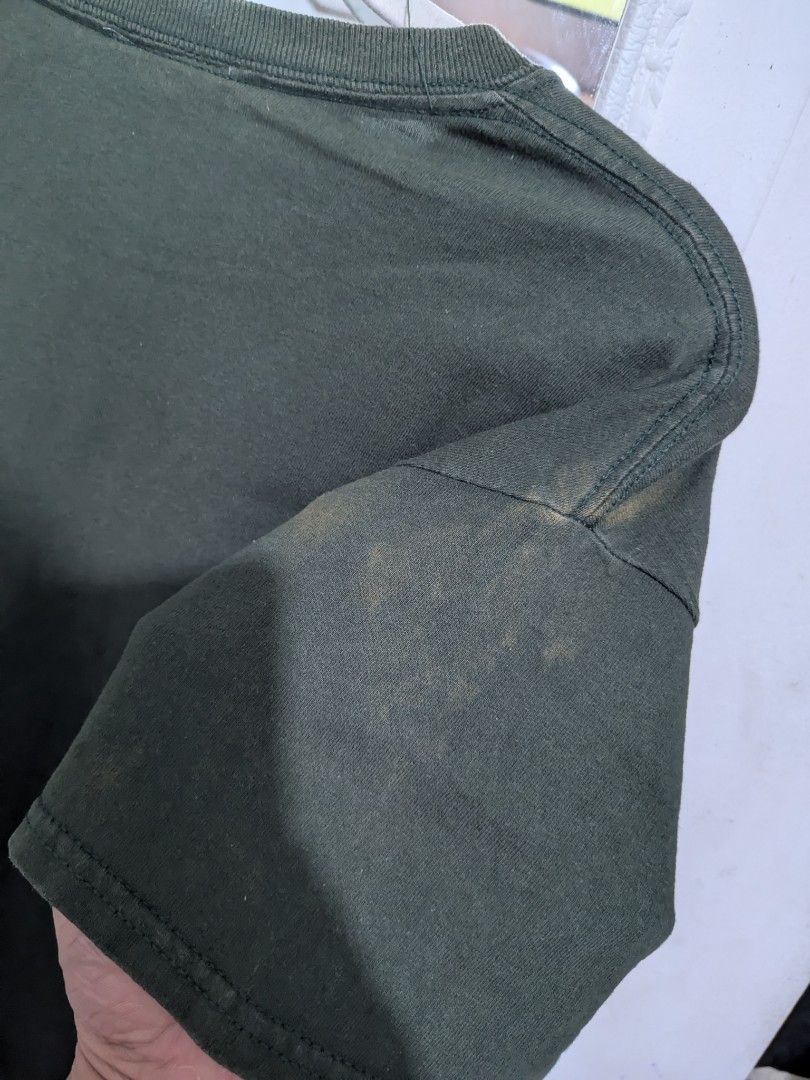 Thrasher (Category: Activewear) located in Labo. Submitted by ronelryan (Listing ID 1464886921, Image 3). Description: 19.9 x 28 Medium on tag Issue last pix.
