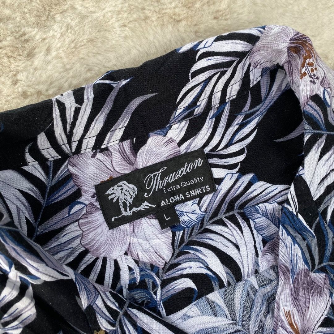 THUXTON - ALOHA HAWAIAN SHIRT AUTHENTIC (Category: Activewear) located in Bacolod City. Submitted by mic_moneyyyyy (Listing ID 1464902174, Image 3). Description: THRUXTON - ALOHA HAWAIAN SHIRT Size : tagged as Large Width : 22 Length : 27 Condition : Excellent No issue need wash .