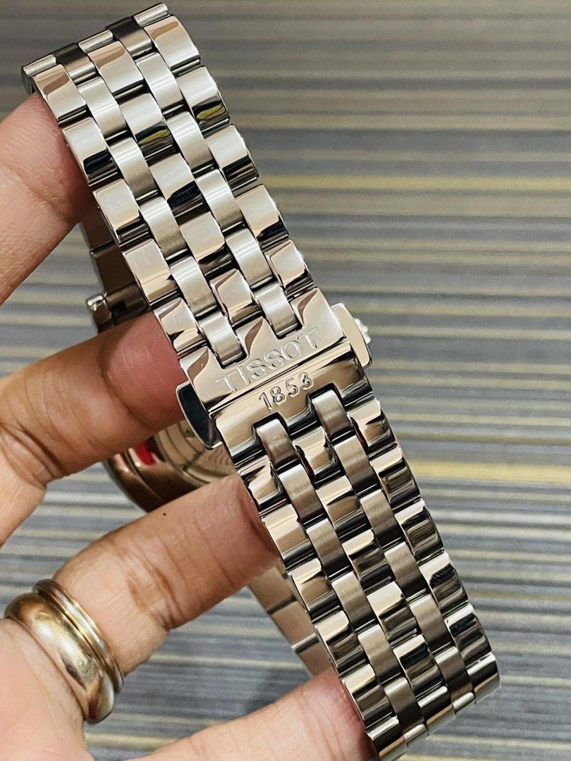 Tissot Carson Premium Powermatic 80 Automatic Watch (Category: Men's Watches) located in Paranaque City. Submitted by robertsoon.08 (Listing ID 1464828753, Image 3). Description: Tissot Carson Premium Powermatic 80 Swiss Automatic Movement 40mm case size Fits up to 7.5 inches wrist only no extra Good running condition Preloved used watch Authentic/Original Complete with box and card.
