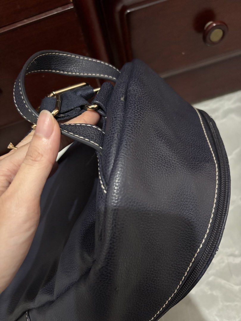 tommy backpack (Category: Backpacks) located in Manila. Submitted by amphitrite_ (Listing ID 1464775947, Image 3). Description: authentic.