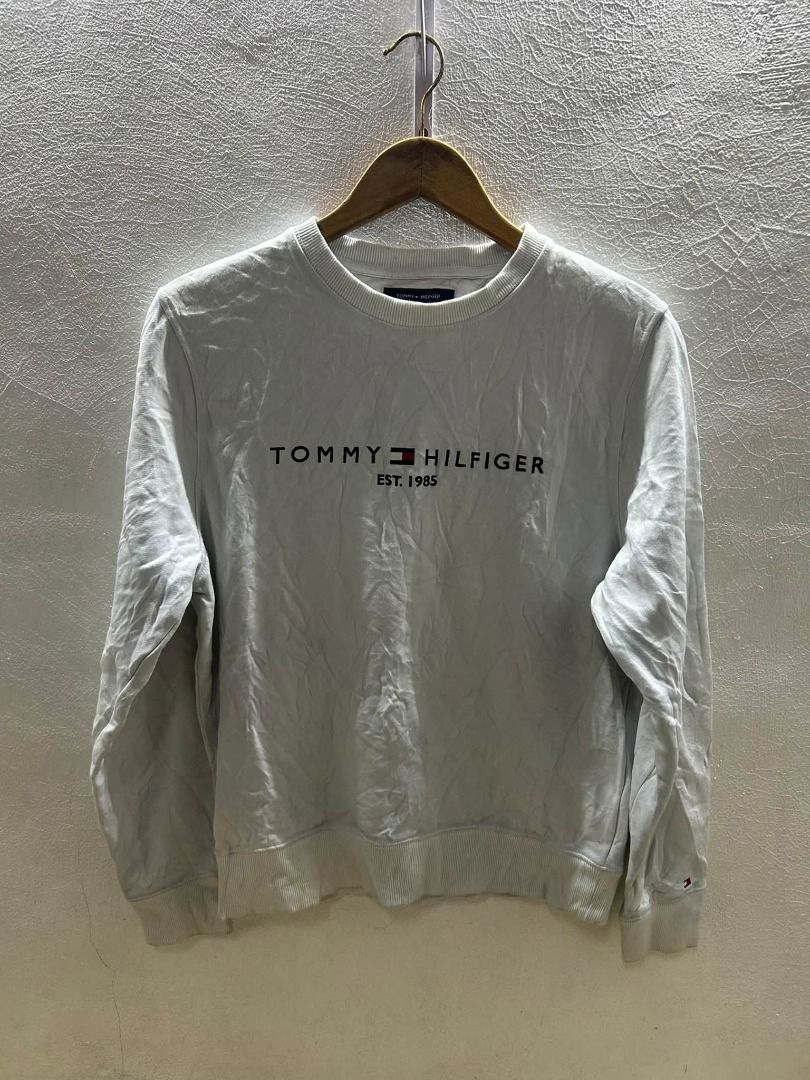 TOMMY H (Category: Coats, Jackets and Outerwear) located in Caloocan City. Submitted by j3ngsanity (Listing ID 1464898467, Image 1). Description: NEED WASH ISSUE ON PIC.