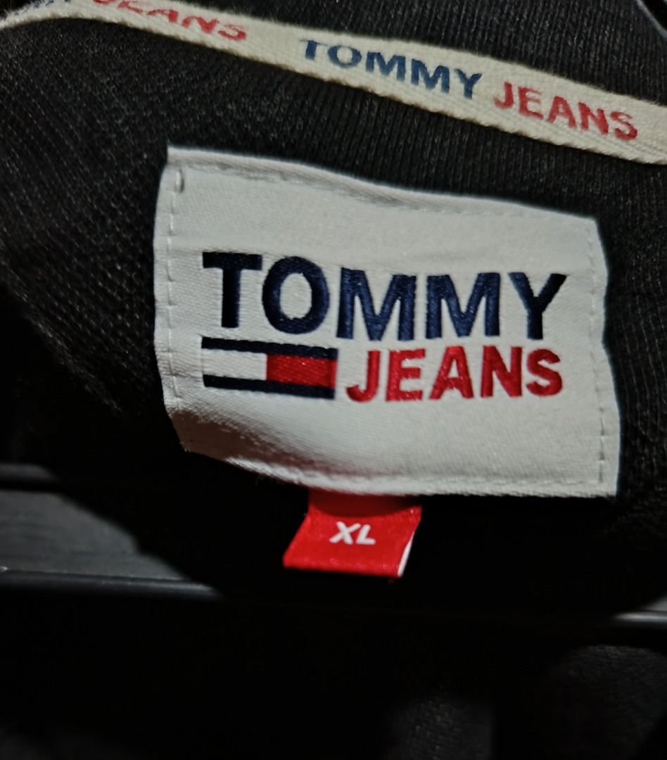 Tommy Hilfiger Polo Shirt. Authentic (Category: Tshirts & Polo Shirts ) located in Dimiao. Submitted by knsclothingapparel_2025 (Listing ID 1464895553, Image 3). Description: Tommy Hilfiger Polo Shirt authentic Legit balikbayan box from USA tambak sa storage box size Xl 23 by 29 dimension brand new no issue 10/10 color never been used. Dm for more details!!!.