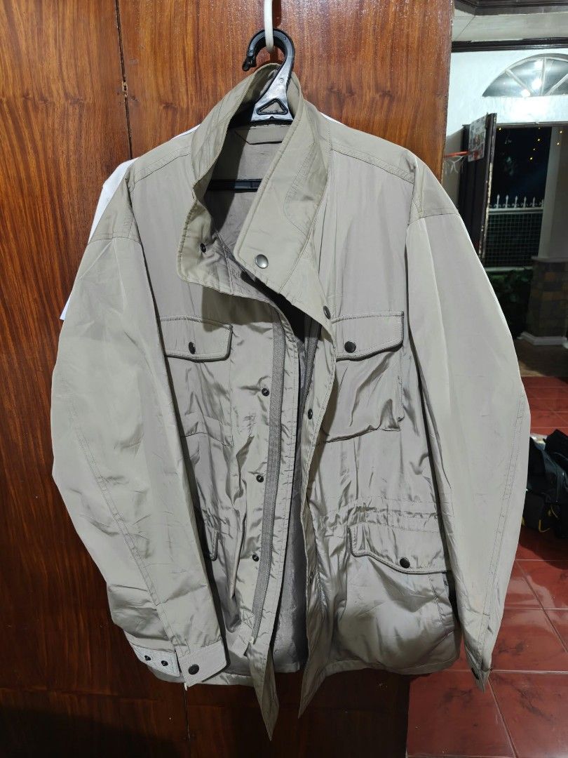 Topvalu Grey Lightweight Button Up Jacket Size L (Category: Coats, Jackets and Outerwear) located in San Jose del Monte. Submitted by mrs.ca01 (Listing ID 1464922358, Image 1). Description: ✨ Preloved TOPVALU Jacket (Size L) ✨ Looking for a clean, premium-quality jacket? Get this authentic TOPVALU piece at a very affordable price! Perfect for daily wear, office air-conditioning, or casual travel. 💰 Price: ₱500 (Fixed) 📏 Size: Large (L) 🧵 Mater