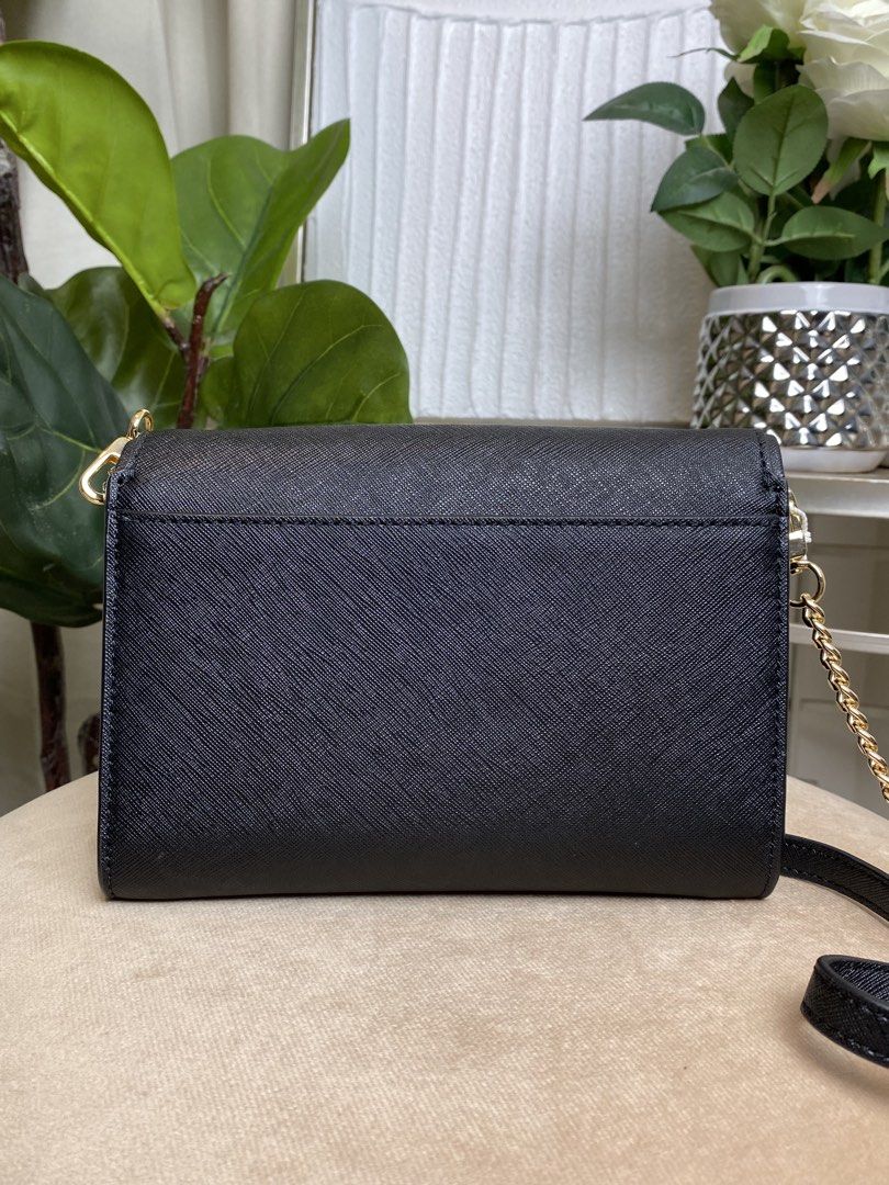 Tory burch wallet on chain (Category: Announcements) located in Iloilo. Submitted by eliseohana (Listing ID 1464801187, Image 2). Description: .