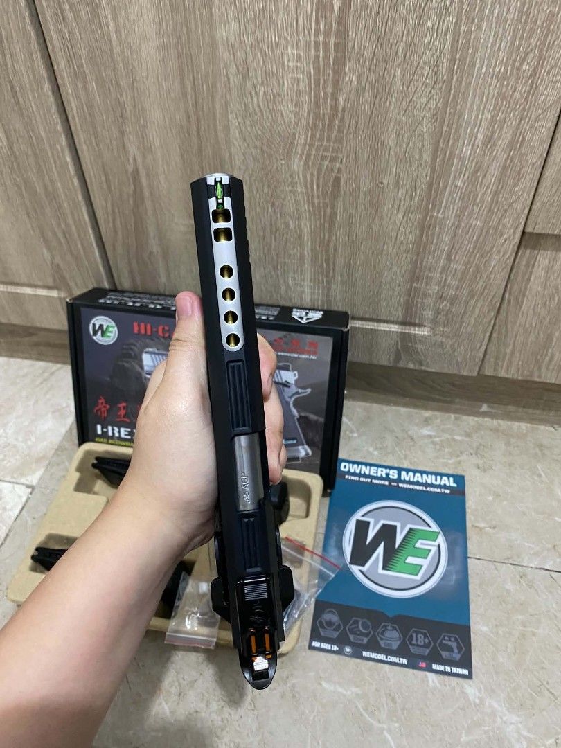 TOY ONLY GAS TYPE AIR. SOFT (Category: Action & Battle Toys) located in Paranaque City. Submitted by newhobbieshop (Listing ID 1464895249, Image 3). Description: bacoor cavite.