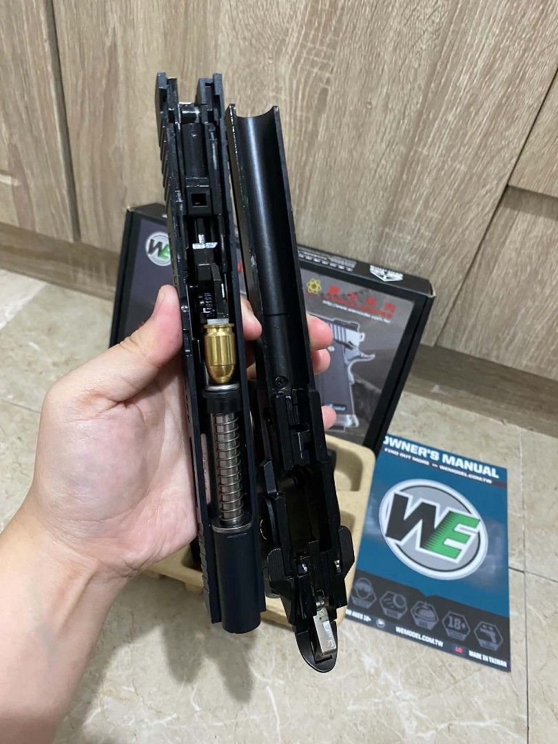 TOY ONLY GAS TYPE AIR. SOFT (Category: Action & Battle Toys) located in Paranaque City. Submitted by newhobbieshop (Listing ID 1464895249, Image 1). Description: bacoor cavite.