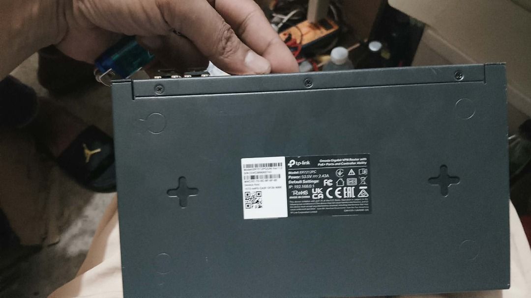 Tp-Link ER7212PC (Category: Networking) located in Zamboanga. Submitted by marmar3k (Listing ID 1464953936, Image 3). Description: Omada 3-in-1 Gigabit VPN Router 3-in-1 Router: Integrates router, PoE switch, and Omada controller altogether to centrally manage up to 1 router, 2 switches, and 10 EAPs. Professional Hardware: Dual-Core 1.2 GHz CPU with 1GB DDR3 memory provides stellar performance for up to 12× Gigabit ports. Up to 4× WAN Ethernet Po