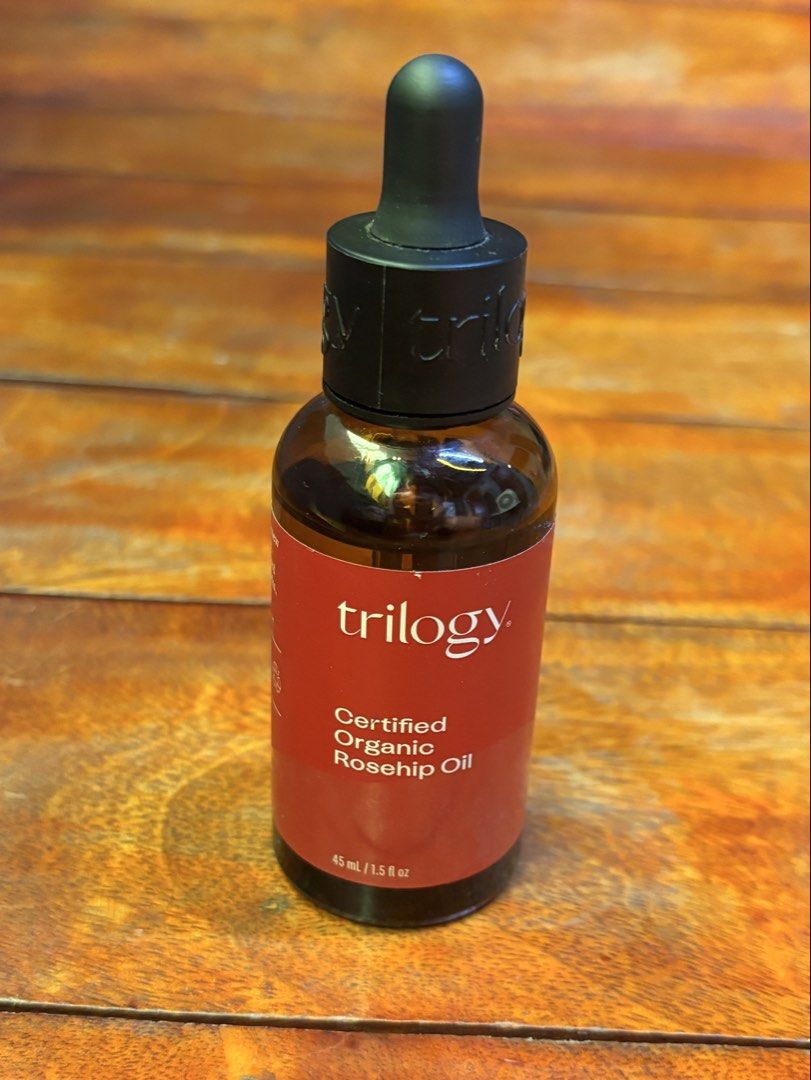 TRILOGY certified organic rosehip oil (Category: Face Care) located in Santo Domingo. Submitted by royal.teresa (Listing ID 1464825262, Image 1). Description: -used twice only -bought in HK -expired 02/28 -100 authentic .