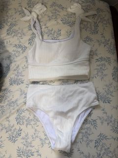 (Category: ) located in . Submitted by attenzione (Listing ID 1464865733, Image 1). Description: .
