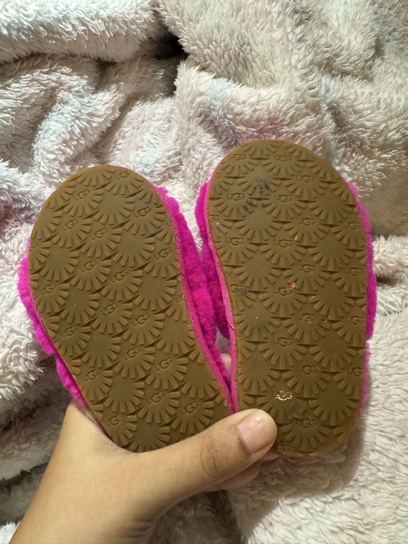 UGG for kids (Category: Babies & Kids Fashion) located in Manila. Submitted by nicoleaure20 (Listing ID 1464930091, Image 3). Description: well used but still in a good condition :) - location: sampaloc, manila - mop: gcash/bpi - can be shipped thru lalamove/grab/ toktok/j&t but the buyer should shoulder the fee :) .
