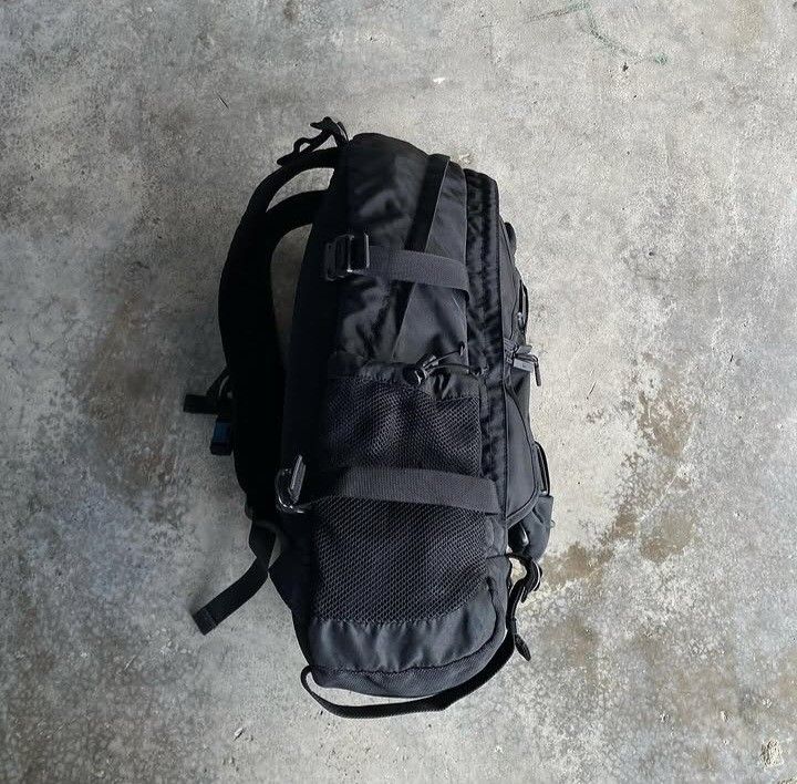 Umbro Bag (Category: Backpacks) located in Manila. Submitted by baggy.ph (Listing ID 1464898158, Image 2). Description: umbro bag Ada slot laptop&lock dada.