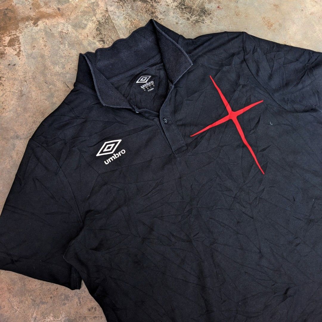 Umbro polo shirt (Category: Tshirts & Polo Shirts ) located in Ozamiz City. Submitted by drithrft (Listing ID 1464876868, Image 2). Description: Dimensions (inches) Width - 20 Length - 27 Condition - 9/10 Issue - missing umbro text on the back - minor fade inside collar.