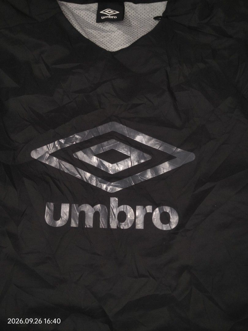 Umbro Windbreaker (Category: Coats, Jackets and Outerwear) located in Caloocan City. Submitted by haruconcep52476 (Listing ID 1464942947, Image 2). Description: Dimensions W20×L26.5 Good condition Color rate 9.5 No issue Need wash.