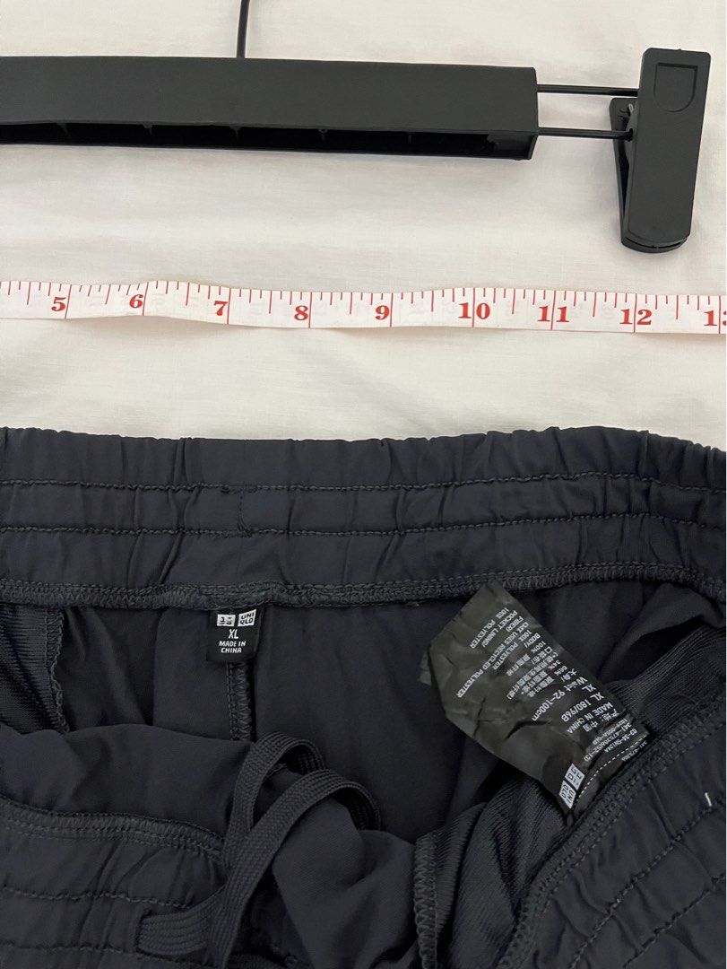 Uniqlo (Category: Shorts) located in Valencia. Submitted by flex-again (Listing ID 1464881104, Image 3). Description: .