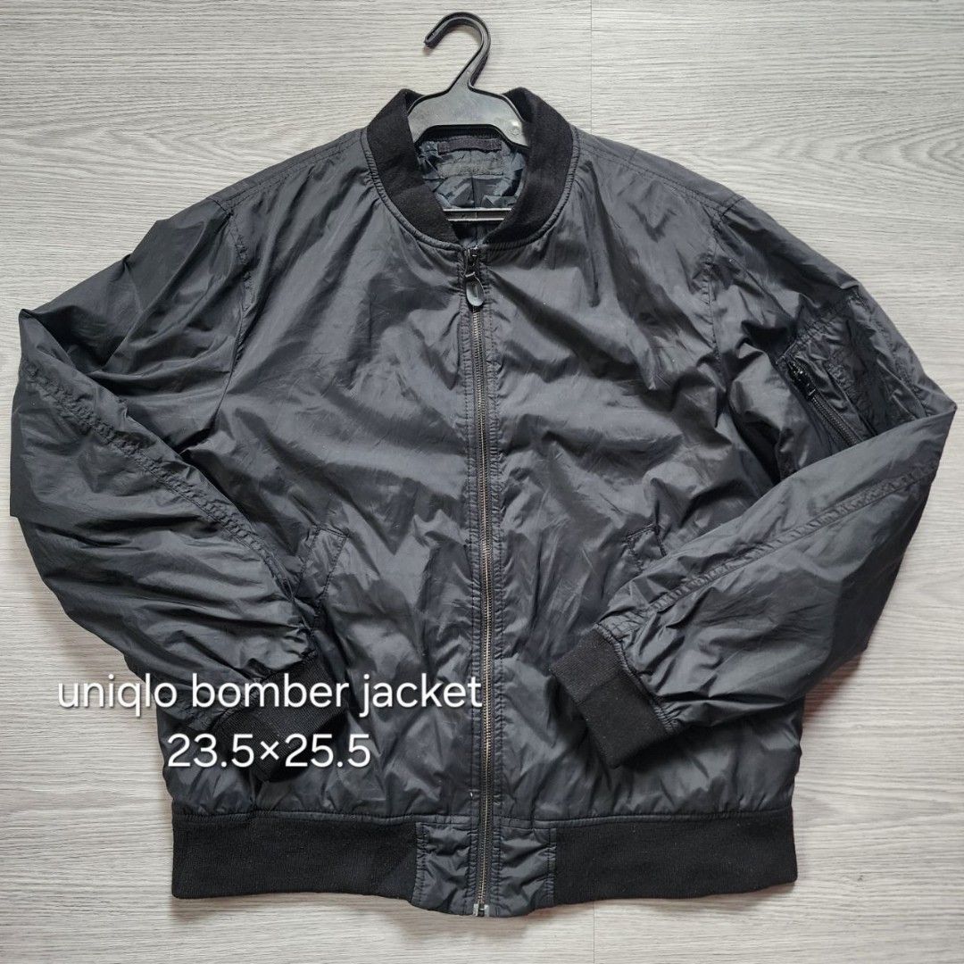 uniqlo bomber jacket (Category: Coats, Jackets and Outerwear) located in Amadeo. Submitted by josephotep (Listing ID 1464782640, Image 2). Description: uniqlo bomber jacket fit medium to large 23.5x25.5 good as new actual color is black color my vary due to lighting 550 plus sf.loc cavite pm no issue 📥.