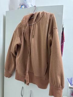 (Category: ) located in . Submitted by mizah.preloved (Listing ID 1464924026, Image 1). Description: .