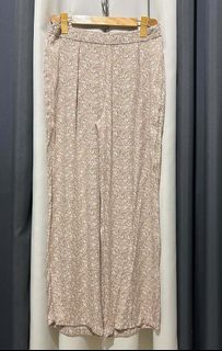 (Category: ) located in . Submitted by lorocathrifts (Listing ID 1464892236, Image 1). Description: .