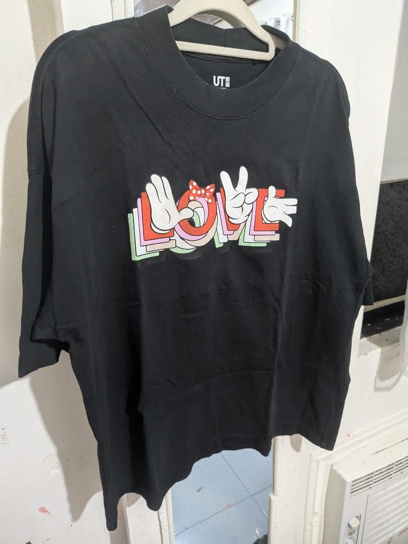 Uniqlo x ambush (Category: Activewear) located in Labo. Submitted by ronelryan (Listing ID 1464886036, Image 1). Description: 23 x 24 Boxy oversized fit Chunky neck Cr 8.5.