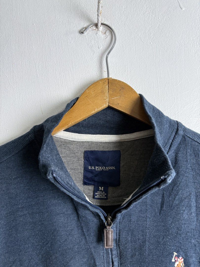 US POLO ASSASSIN QZIP (Category: Tshirts & Polo Shirts ) located in Daraga. Submitted by casualthread (Listing ID 1464904990, Image 2). Description: Authentic No issue 20-21x26 Medium .