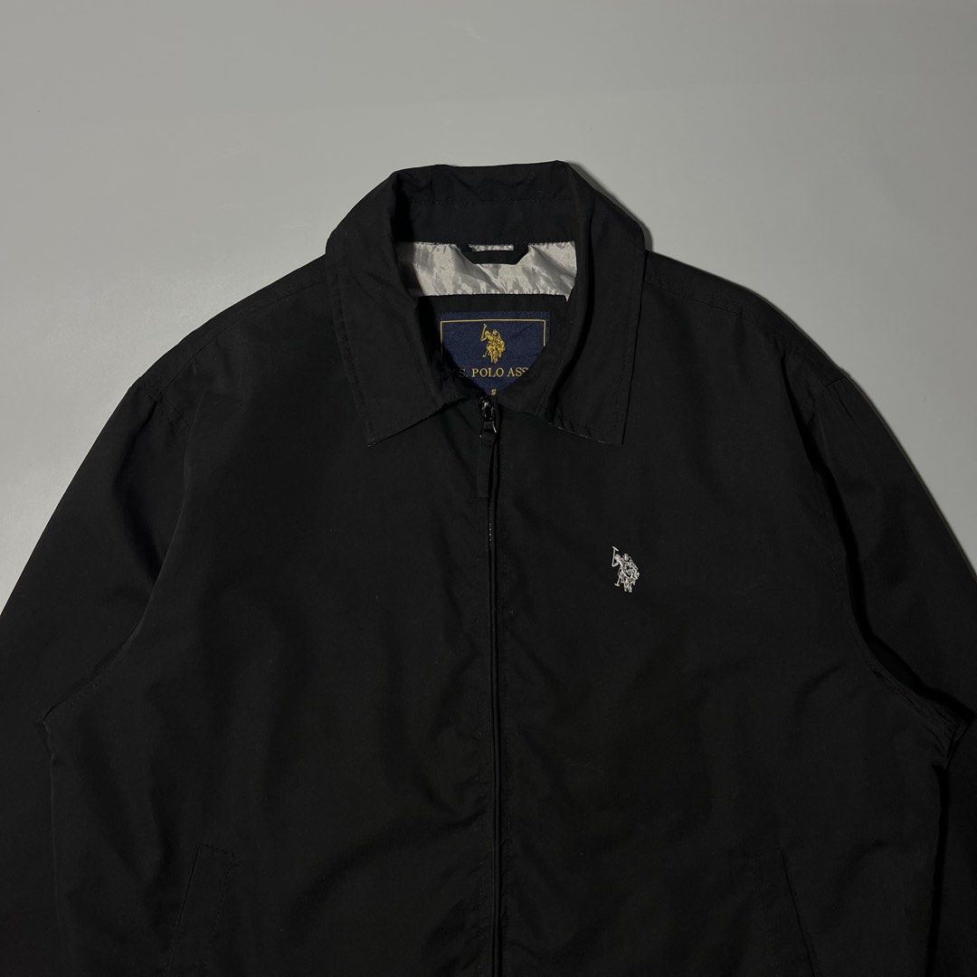 US Polo Assn Mens Harrington Jacket (Category: Coats, Jackets and Outerwear) located in Bacolod City. Submitted by marmanj (Listing ID 1464890412, Image 2). Description: ♻️US Polo Assn Mens Harrington Jacket •Original - Complete tags •Condition: Like new •Size: Medium ( S on tag ) •Length: 26” •Width: 22” •Color:Black •Color rate:10/10 •No flaws 🔖Price: ₱1,250 📌Location: Bacolod City Negros Occidetal ‼️Disclaimer: We are not affiliated with the