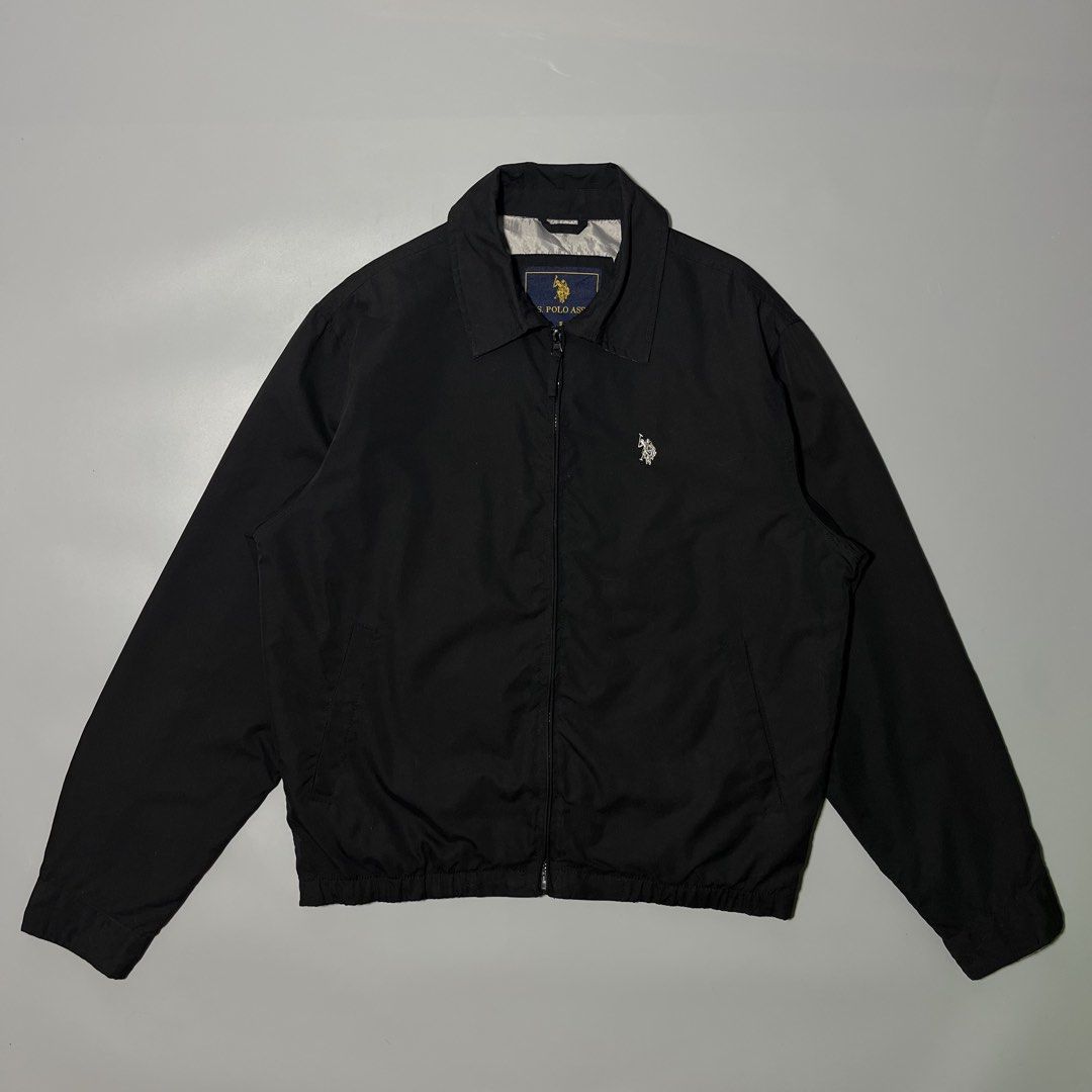 US Polo Assn Mens Harrington Jacket (Category: Coats, Jackets and Outerwear) located in Bacolod City. Submitted by marmanj (Listing ID 1464890412, Image 1). Description: ♻️US Polo Assn Mens Harrington Jacket •Original - Complete tags •Condition: Like new •Size: Medium ( S on tag ) •Length: 26” •Width: 22” •Color:Black •Color rate:10/10 •No flaws 🔖Price: ₱1,250 📌Location: Bacolod City Negros Occidetal ‼️Disclaimer: We are not affiliated with the