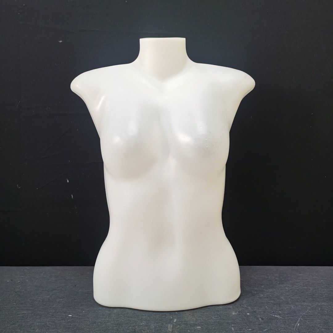 Used mannequin half body ladies (Category: Belts) located in Manila. Submitted by jpm317 (Listing ID 1018394946, Image 1). Description: Used mannequin half body ladies As is where is Can do meetup banawe qc area .