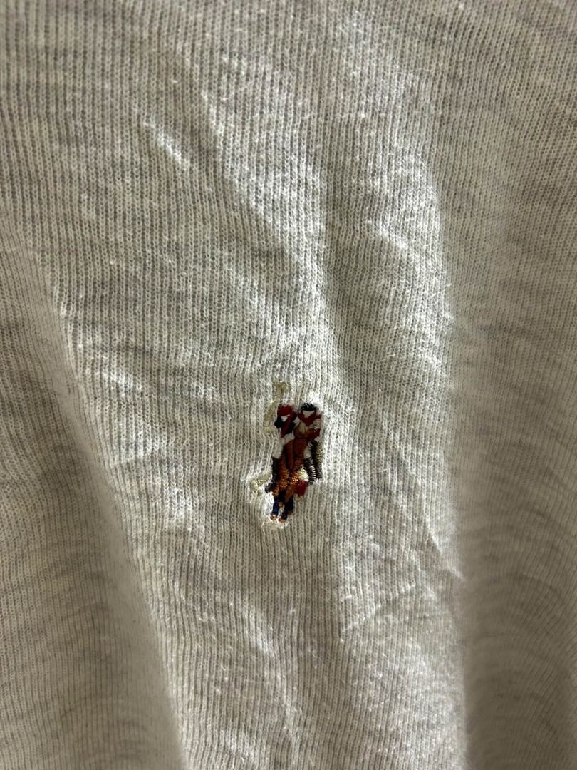 USPA QZIP (Category: Coats, Jackets and Outerwear) located in Caloocan City. Submitted by j3ngsanity (Listing ID 1464900078, Image 3). Description: ISSUE SA LAST PIC DIMES : 22x26 NEED WASH.