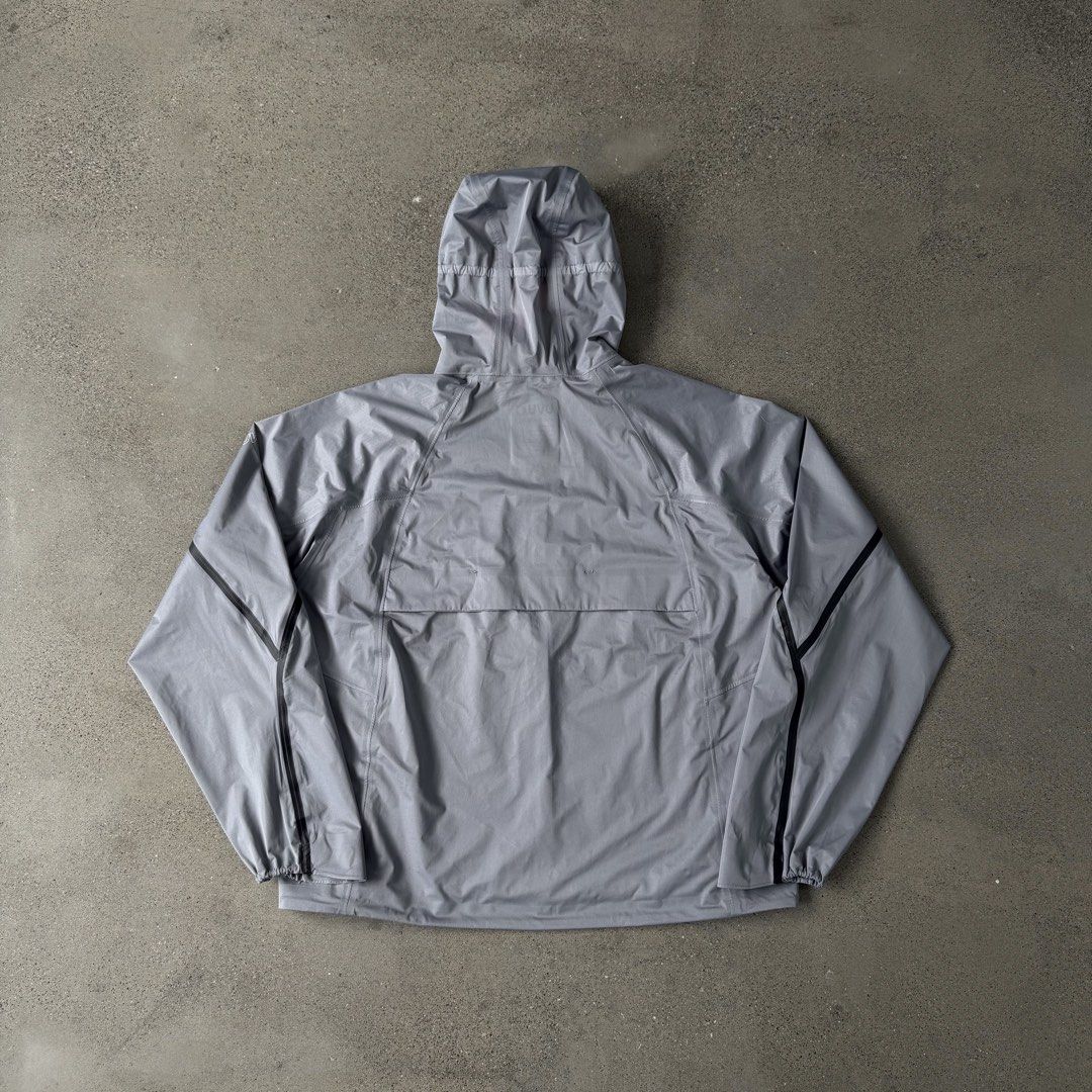 UVU Running Rain Jacket (Category: Coats, Jackets and Outerwear) located in Manila. Submitted by handoverfist (Listing ID 1464892880, Image 3). Description: Brand new! No low ballers .