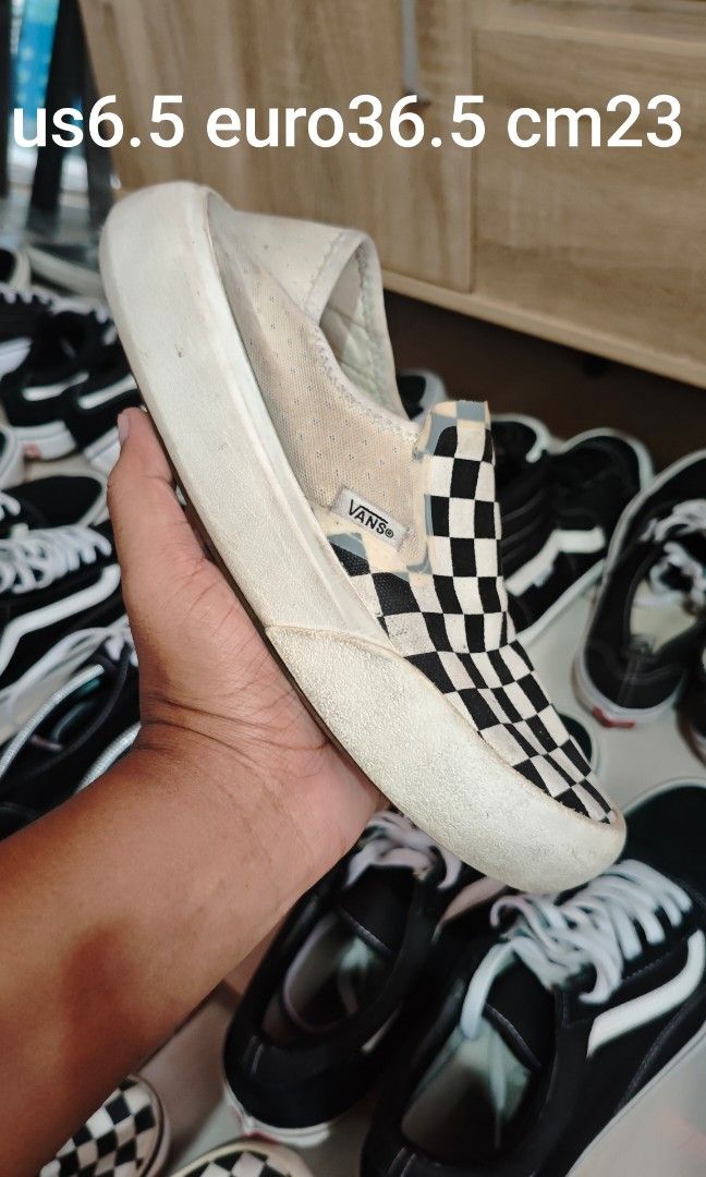Vans cb slip on (Category: Sneakers) located in Sultan Kudarat. Submitted by thrifted01 (Listing ID 1464902966, Image 1). Description: us6.5 womens loc mindanao.