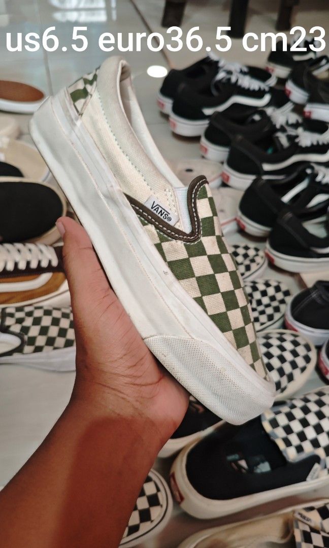 Vans cb slip on (Category: Sneakers) located in Sultan Kudarat. Submitted by thrifted01 (Listing ID 1464903981, Image 1). Description: us6.5 womens issue my pinhole sa front fix loc mindanao.
