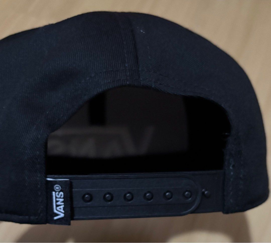 Vans Classic Black Cap One size (Category: Caps & Hats) located in Quezon City. Submitted by beckyshop2024 (Listing ID 1464943250, Image 2). Description: - Brand new - Original from US - One Size Fits All; Adjustable.