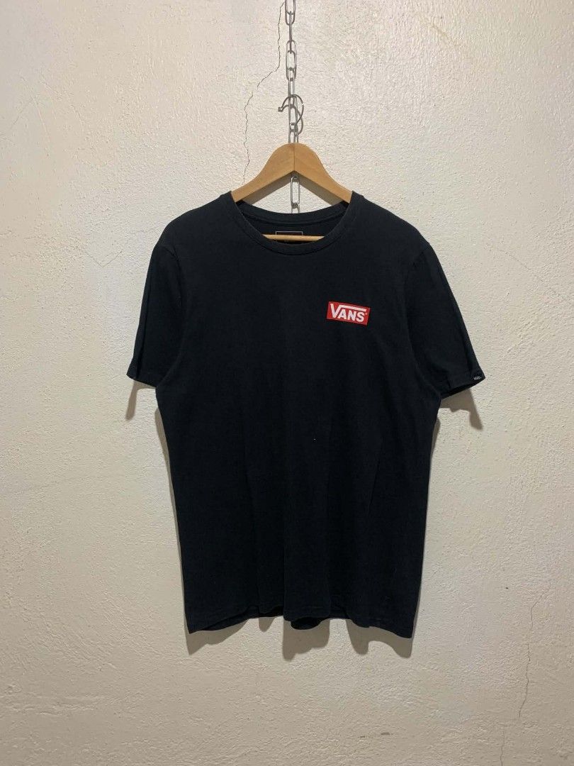 Vanz off the wall (Category: Tshirts & Polo Shirts ) located in Naga. Submitted by dodonggg (Listing ID 1464891353, Image 1). Description: Details: ▫️Exellent condition ▫️C.R - 10/10 ▫️Width - 21 ▫️Length - 30 ▫️Size - Medium ▫️Issue/s - None ▫️Authentic/Legit/Original 📍Location: Cebu City of Naga 🚛MOD: J&T/Meet up 💵MOP: Gcash Only.
