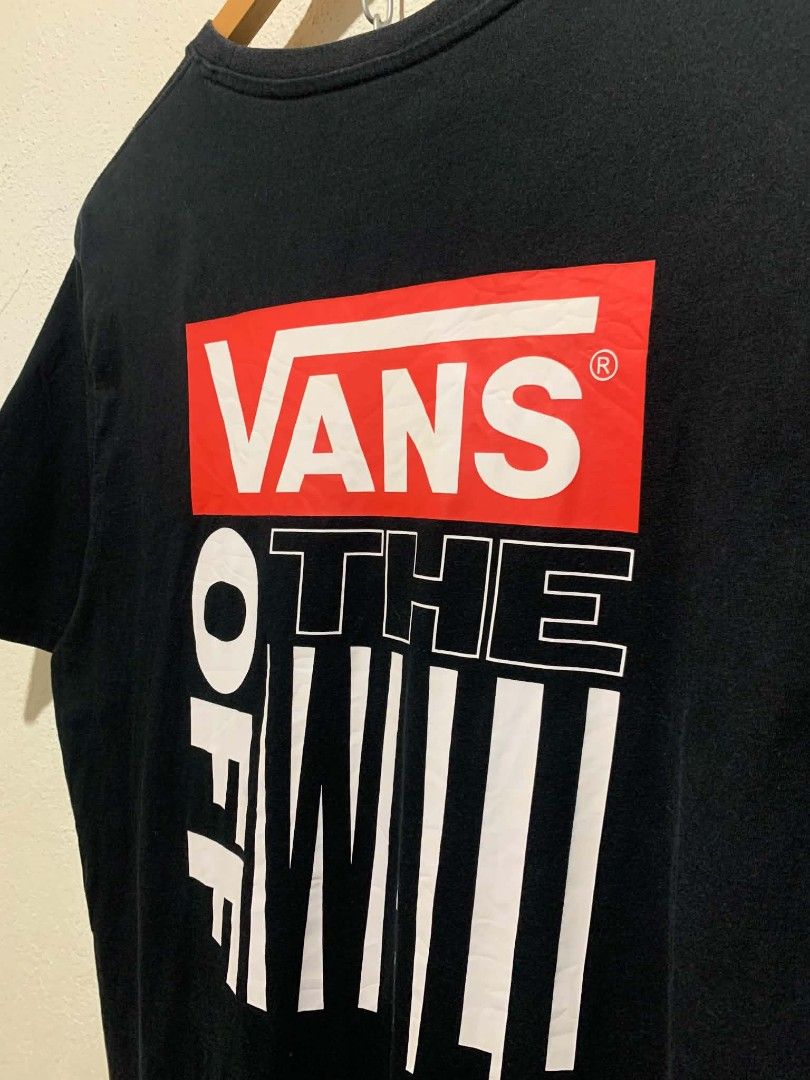 Vanz off the wall (Category: Tshirts & Polo Shirts ) located in Naga. Submitted by dodonggg (Listing ID 1464891353, Image 3). Description: Details: ▫️Exellent condition ▫️C.R - 10/10 ▫️Width - 21 ▫️Length - 30 ▫️Size - Medium ▫️Issue/s - None ▫️Authentic/Legit/Original 📍Location: Cebu City of Naga 🚛MOD: J&T/Meet up 💵MOP: Gcash Only.