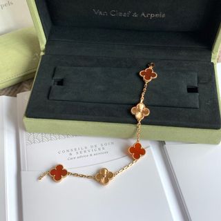 （分類：）位於 。 由 eluse_luxury 提交（商品編號 1464784039，圖片 1）。簡介： 。