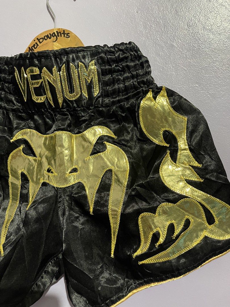VENUM Muay Thai Shorts (Category: Shorts) located in Angeles City. Submitted by andreiboughts (Listing ID 1464866011, Image 3). Description: Length: 14 Waist: 22-30 Condition: 9/10 Color rate: 9/10 Issue (s): sign of usage on design Complete Tags ✅ Medium on tag.