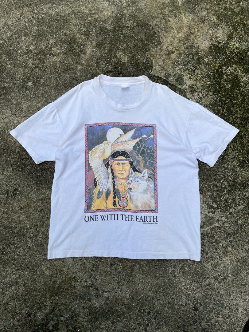 Vintage 1992 Native American “Sitting Bull” (Category: Tshirts & Polo Shirts ) located in Las Pinas. Submitted by mysticstone_806e38 (Listing ID 1464888900, Image 1). Description: Minimal Stain Large to XL 23x28.