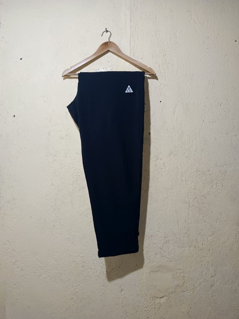 Vintage ACG track pants (Category: Activewear) located in San Pablo. Submitted by thriftyjd (Listing ID 1464874561, Image 1). Description: Dimes: Waist: freesize, L41.5 x O7 Condition/color rate: 9.5/10 No Issue.