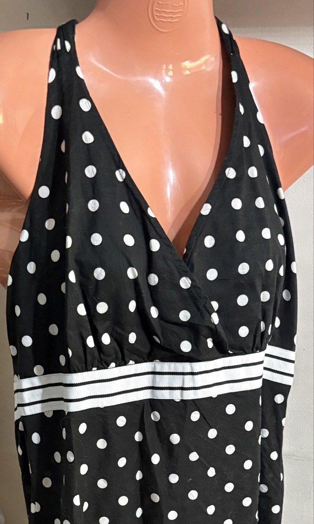 Vintage Esprit Halter Dress (Category: Dresses) located in Marikina City. Submitted by thrifty_trinkets_by_anais (Listing ID 1464798212, Image 1). Description: 🌸 Selling own preloved/brand new items for less - EVERYTHING is negotiable as long as REASONABLE in price 🤗 🙏🏻 Please also check my account for more marked down items 🫶 📍Marikina near S&R/Uniqlo 💳 Maribank/Maya/Gcash 🏍️ Grab/Lalamove/J&T (by schedule) 🗓️ Offers/Reservations will b