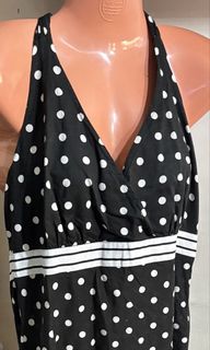 (Category: ) located in . Submitted by thrifty_trinkets_by_anais (Listing ID 1464798212, Image 1). Description: .
