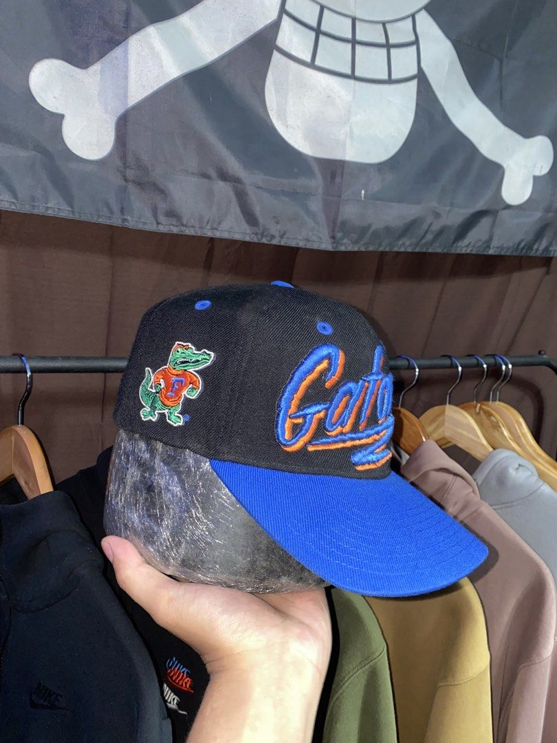 Vintage Florida Gators snap back hat (Category: Caps & Hats) located in Cebu City. Submitted by arcane_thrift (Listing ID 1464825463, Image 2). Description: .