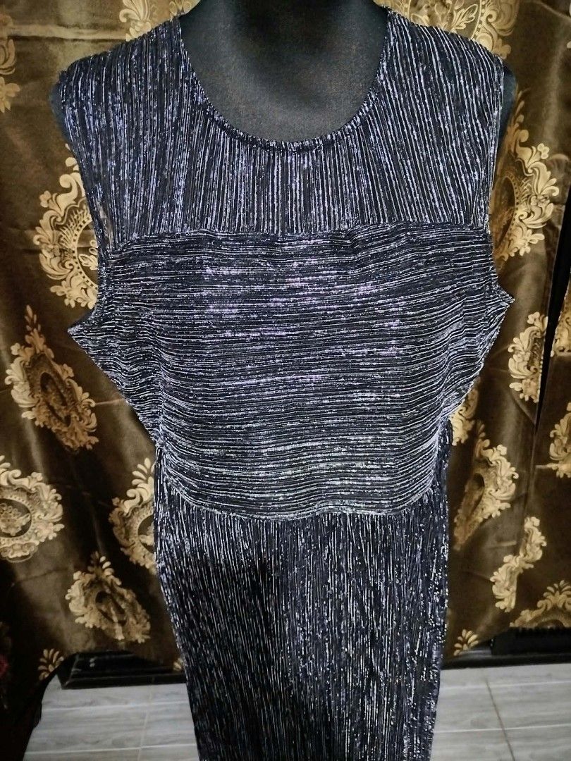 Vintage Shimmer Dress (Category: Dresses) located in Caloocan City. Submitted by appleblossoms07 (Listing ID 1464879616, Image 2). Description: Chest: 40" Length : 50".