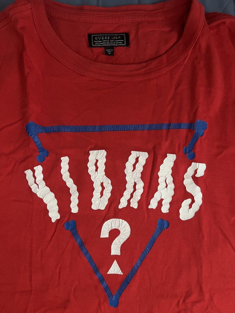 Vintage Guess Vibras Shirt (Category: Tshirts & Polo Shirts ) located in Muntinlupa City. Submitted by coolthrifto (Listing ID 1464774404, Image 2). Description: J balvin Bought authentic in store Size: medium Length: 28.5 Width: 22.5 Issues: cracked print minimal.