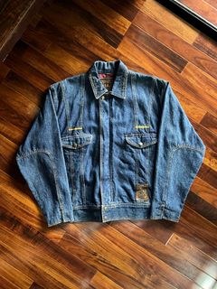 (Category: ) located in . Submitted by reclaimedculture_thrift2 (Listing ID 1464860096, Image 1). Description: .