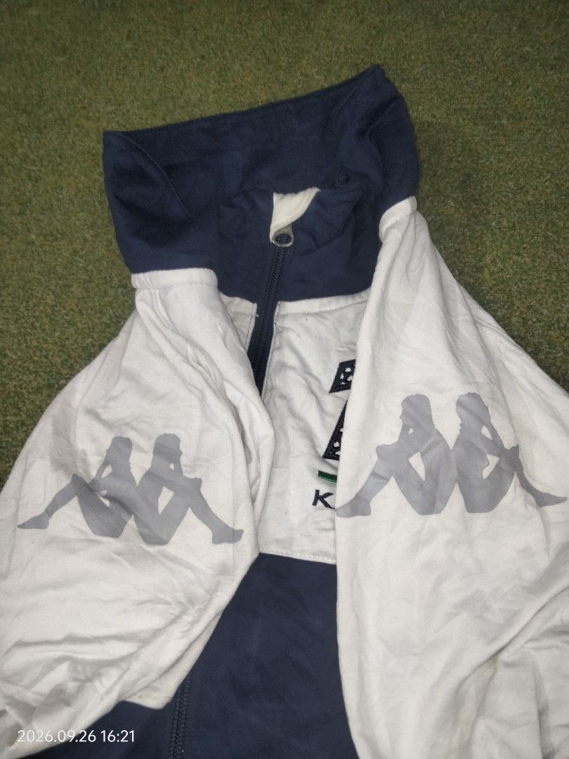 Vintage Italia Kappa Track Jacket (Category: Coats, Jackets and Outerwear) located in Caloocan City. Submitted by haruconcep52476 (Listing ID 1464943986, Image 3). Description: Dimensions W20×L26 Good condition Color rate 9 No issue Need wash.