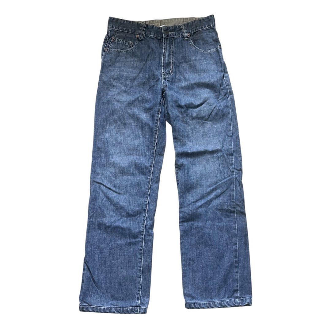 Vintage Levi’s denim pants leather patch (Category: Jeans) located in Lapu Lapu. Submitted by jhonrener41426 (Listing ID 1464794206, Image 1). Description: Size 30 Thigh-10.5 Length-39 Leg opening-8 Authentic Excellent condition .