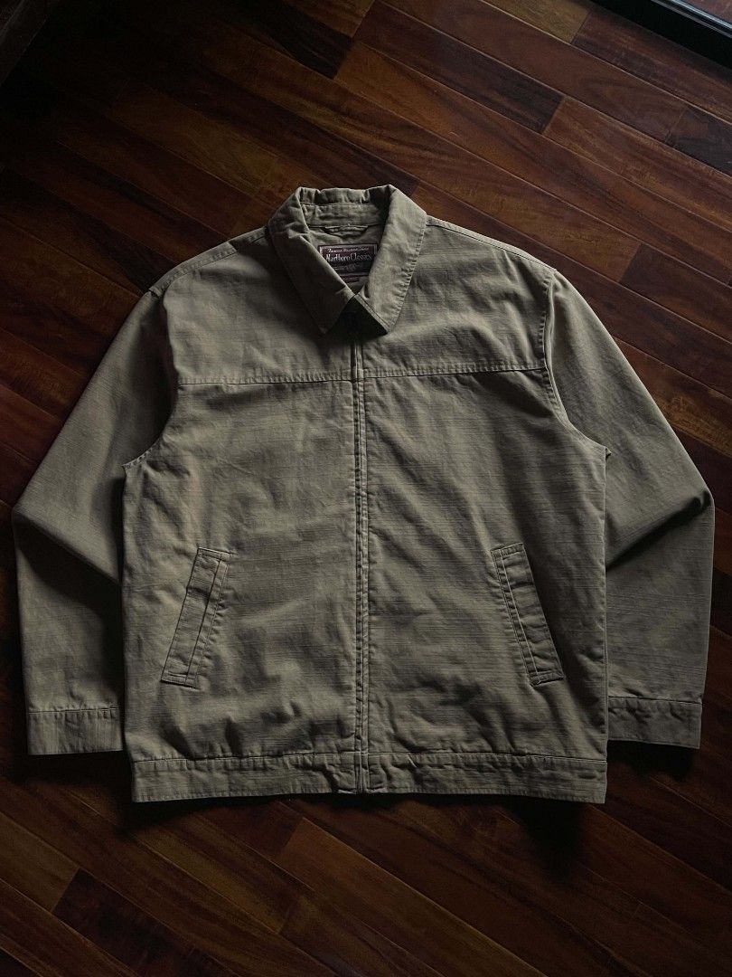 Vintage Marlboro Classic Harrington Jacket (Category: Coats, Jackets and Outerwear) located in Roxas City. Submitted by reclaimedculture_thrift2 (Listing ID 1464863586, Image 1). Description: Condition/Issue Good Condition Natural Fades Used With Care Fav Piece Color Rate : 8/10 Condition : 9/10 Dimensions / Inches Width : 26 Length : 31.5 ₱2,000.00 🏷 + Sf.