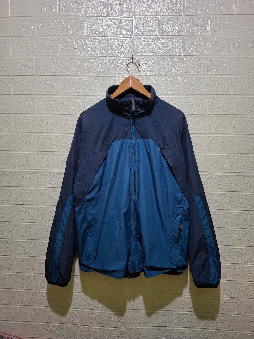 VINTAGE NIKE ACG REVERSIBLE JACKET - XL (Category: Coats, Jackets and Outerwear) located in Cebu City. Submitted by uniqloarchives_ (Listing ID 1464794066, Image 1). Description: VINTAGE NIKE ACG REVERSIBLE JACKET - XL WIDTH: 24 LENGTH: 27 📌EXCELLENT CONDITION 📌COLOR RATE: 10/10 📌 WASHED READY TO WEAR 📌 NO ISSUES 📍LOCATION:CEBU CITY 📦COURIER:J&T or MAXIM COD 🏷️₱1500+ sf.
